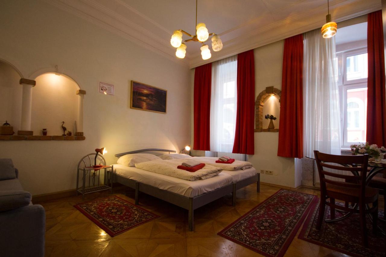 Happyhostel Gasthof *